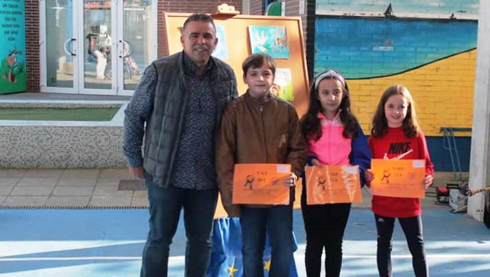 Argoños entrega los premios del concurso de dibujo 'Europa desde mi pueblo'