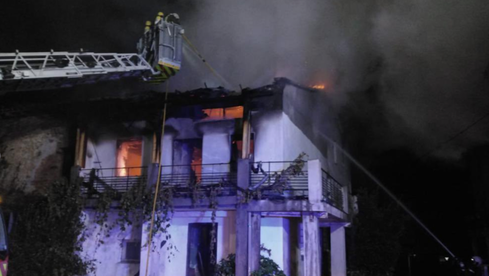 Imagen de la casa incendiada