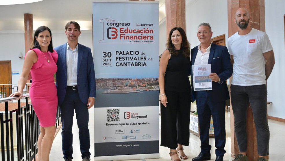 Presentación del I Congreso de Educación Financiera en Santander que se celebrará el 30 de septiembre, organizado por el Grupo Bárymont en colaboración con el Ayuntamiento