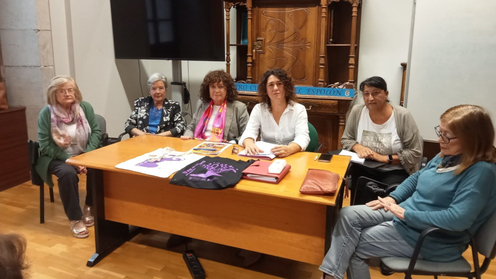 Asamblea de la asociación de Mujeres La Gaviota