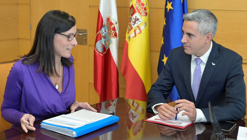 La alcaldesa de Santander, Gema Igual, y el vicepresidente de Cantabria, Pablo Zuloaga