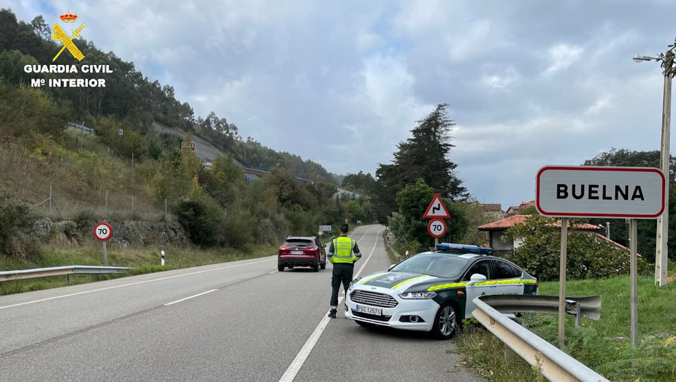 La Guardia Civil detiene en Asturias al presunto autor del robo de un vehículo en Cantabria