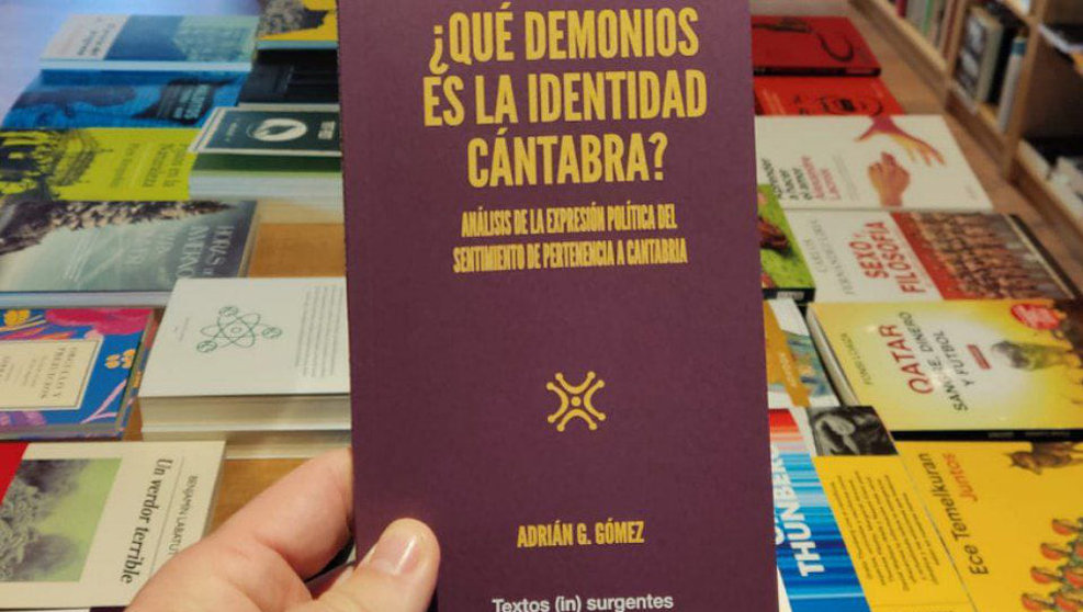 Adrián Gómez ha escrito el libro '¿Qué demonios es la identidad cántabra?'