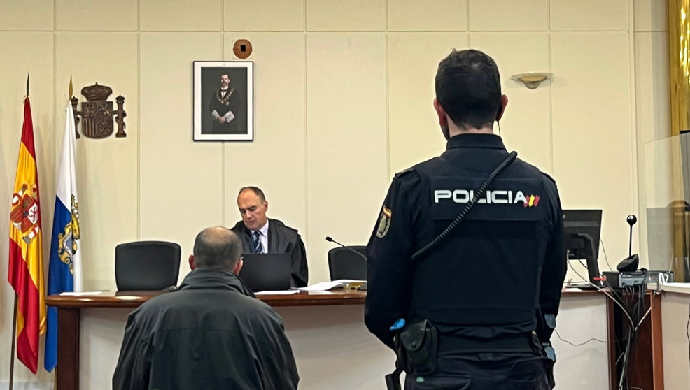 Juicio contra el acusado de matar a su madre de 80 años en Santander