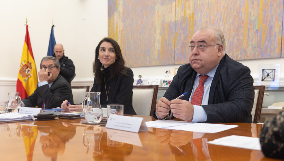 (I-D) El presidente del Consejo General del Poder Judicial (CGPJ), Rafael Mozo, la ministra de Justicia, Pilar Llop, y el secretario de Estado de Justicia, Tontxu Rodríguez