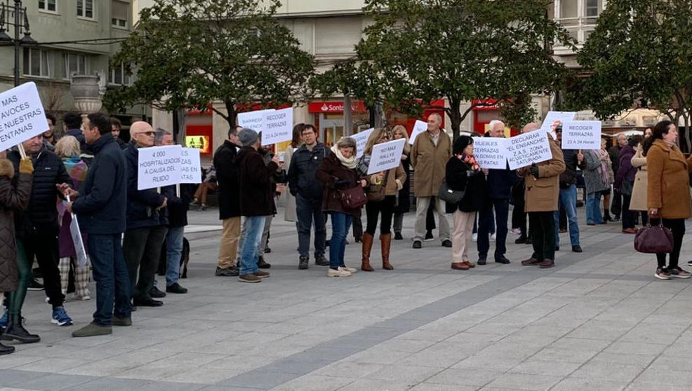 Vecinos de Santander han protestado por el ruido y la pérdida de calidad de vida