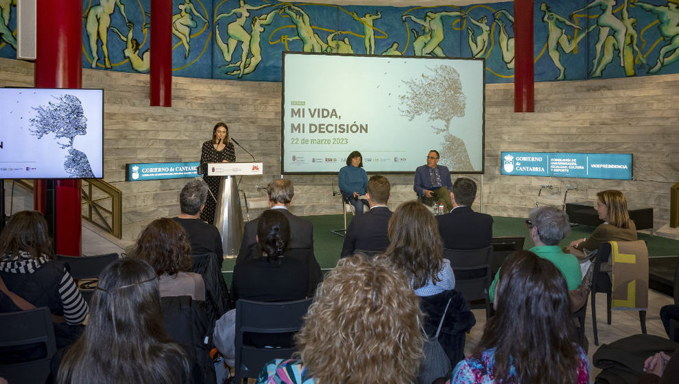 Jornadas 'Mi vida, mi decisión' en el Palacio de Festivales de Cantabria