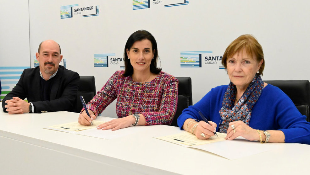 El Ayuntamiento de Santander firma un convenio de colaboración con la Asociación Cultural ‘Quima’