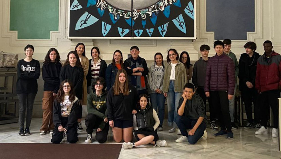 Los alumnos del IES Santa Clara de Santander se introducen en el mundo del arte