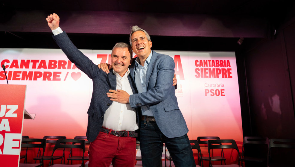 Presentacion deL candidato PSOE de Bezana Alberto García Onandía, junto con Pablo Zuloaga