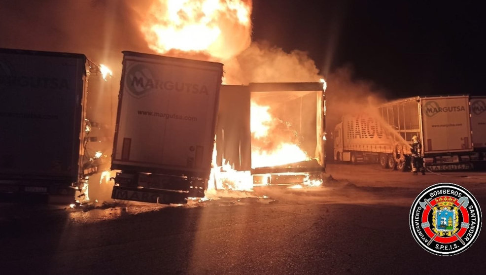 Incendio de camiones de la empresa Margutsa
