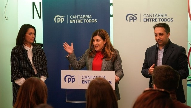 Carmen Pérez, candidata del PP a la alcaldía de Santa Cruz de Bezana