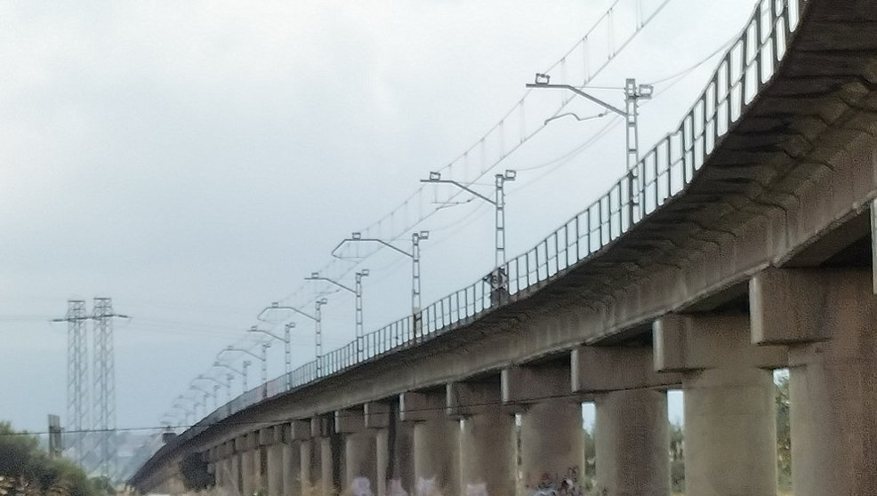 Adif reforzará el viaducto de Raos de la línea de ancho métrico Bilbao-Santander