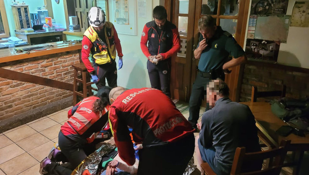 Rescatada por segunda noche consecutiva una mujer británica mientras realizaba la ruta circular de Riofrio