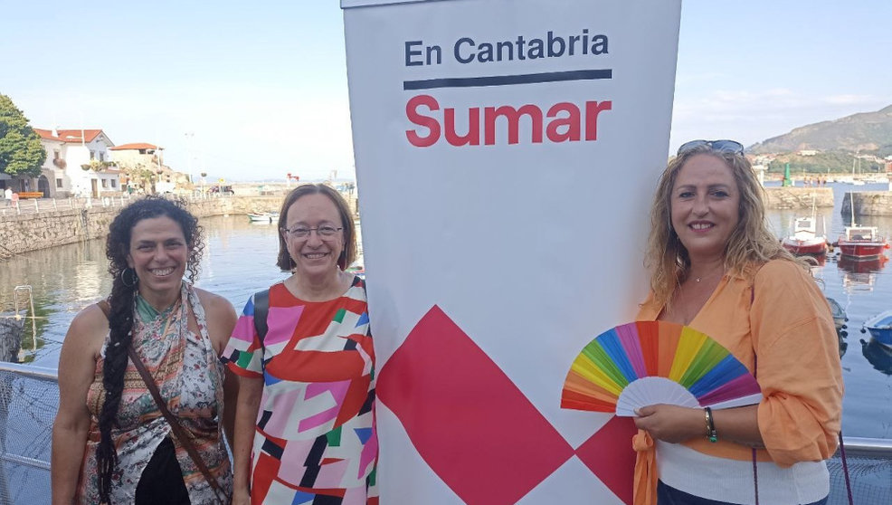 Las candidatas cántabras de Sumar al Congreso de los Diputados, Carmen Martín y Mónica Rodero (primera y tercera por la izquierda), y al Senado, Mercedes Boix  
