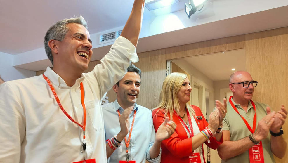 Alegría en la sede del PSOE en Santander