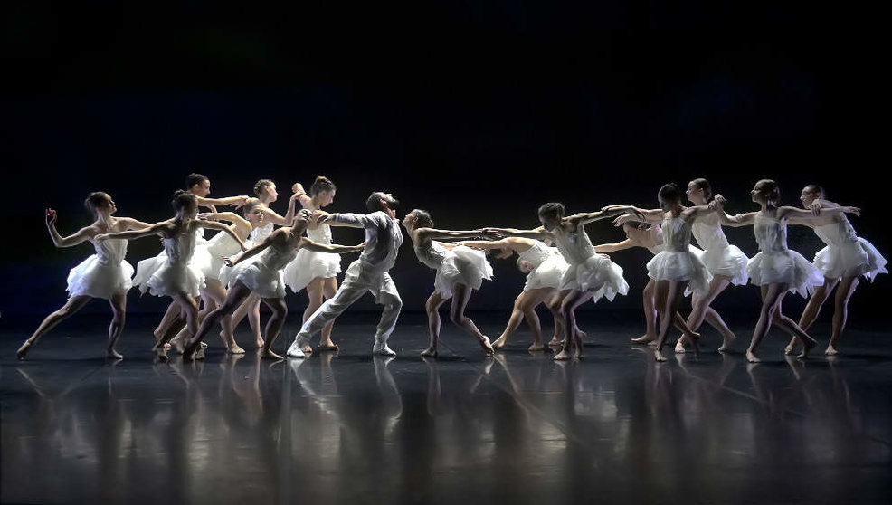 El ballet de 'El lago de los cisnes' llega al FIS