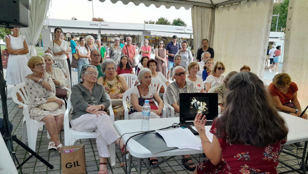 Una de las actividades de la Feria del Libro Viejo de Santander 2023