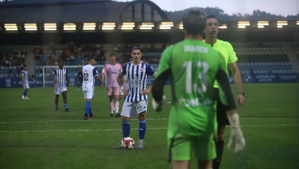 La RS Gimnástica no pasa del empate ante el Real Oviedo Vetusta