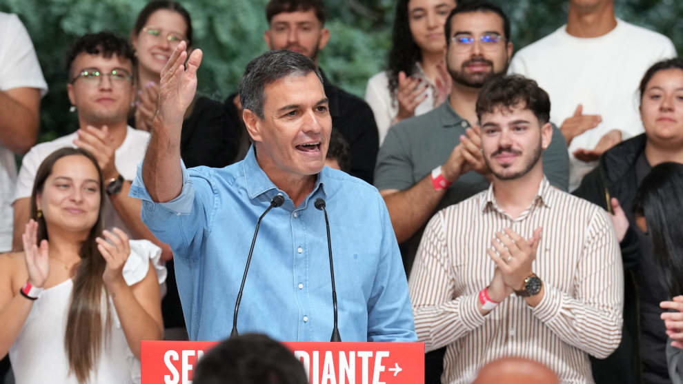 Pedro Sanchez asiste a mintin en comida socialista en Sigüeiro, concello de oroso