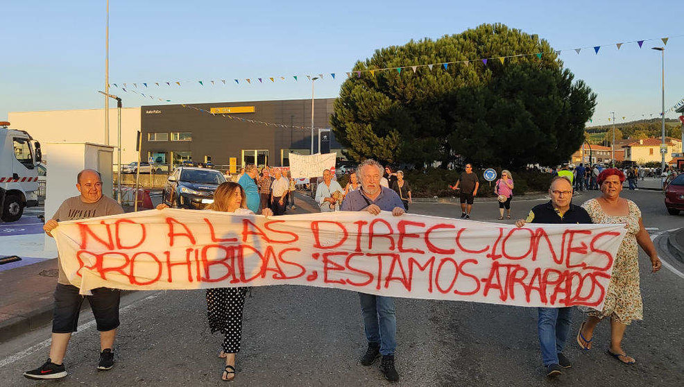 Manifestación por las calles de Sierrapando