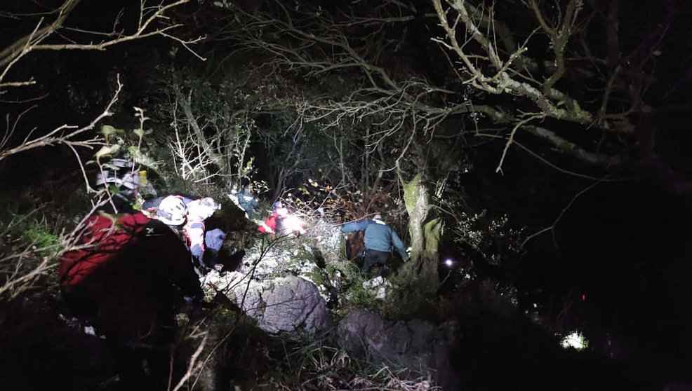Rescatadas dos senderistas desorientados cerca de la Peña del Moro, en Ramales