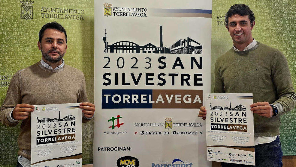 El concejal de Deportes, Nacho González, y el representante de GdSports, Pablo Regaliza, presentan la San Silvestre