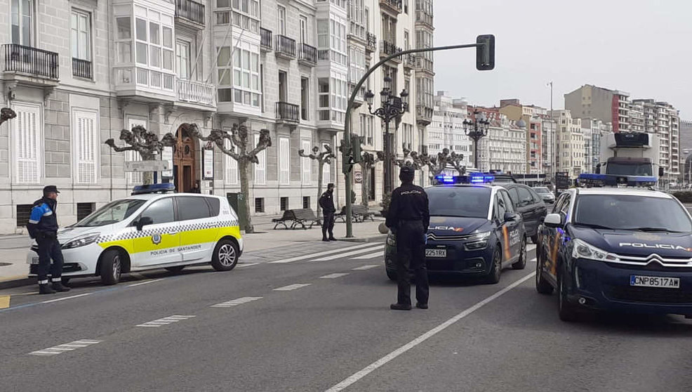  Dispositivo de control de las policías nacional y local en Santander