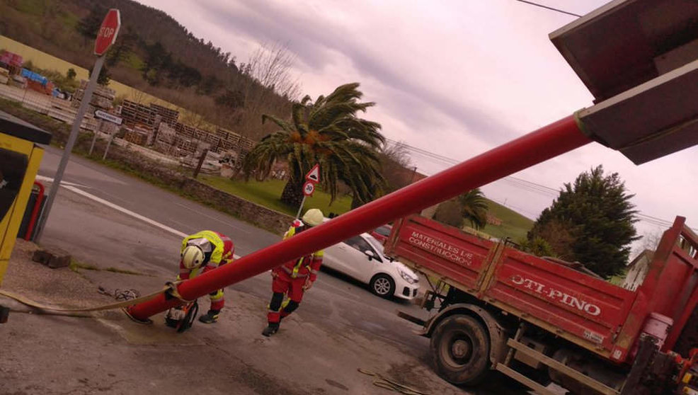 El 112 atiende 55 incidencias por el viento en Cantabria en 12 horas