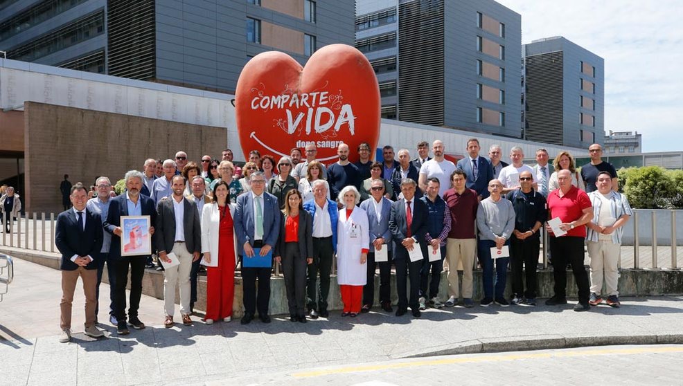 La presidenta de Cantabria, María José Sáenz de Buruaga, asiste a la 54 Asamblea de Donantes de Sangre