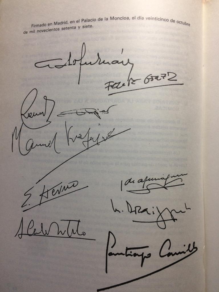Firmas de los participantes en los Pactos de Moncloa