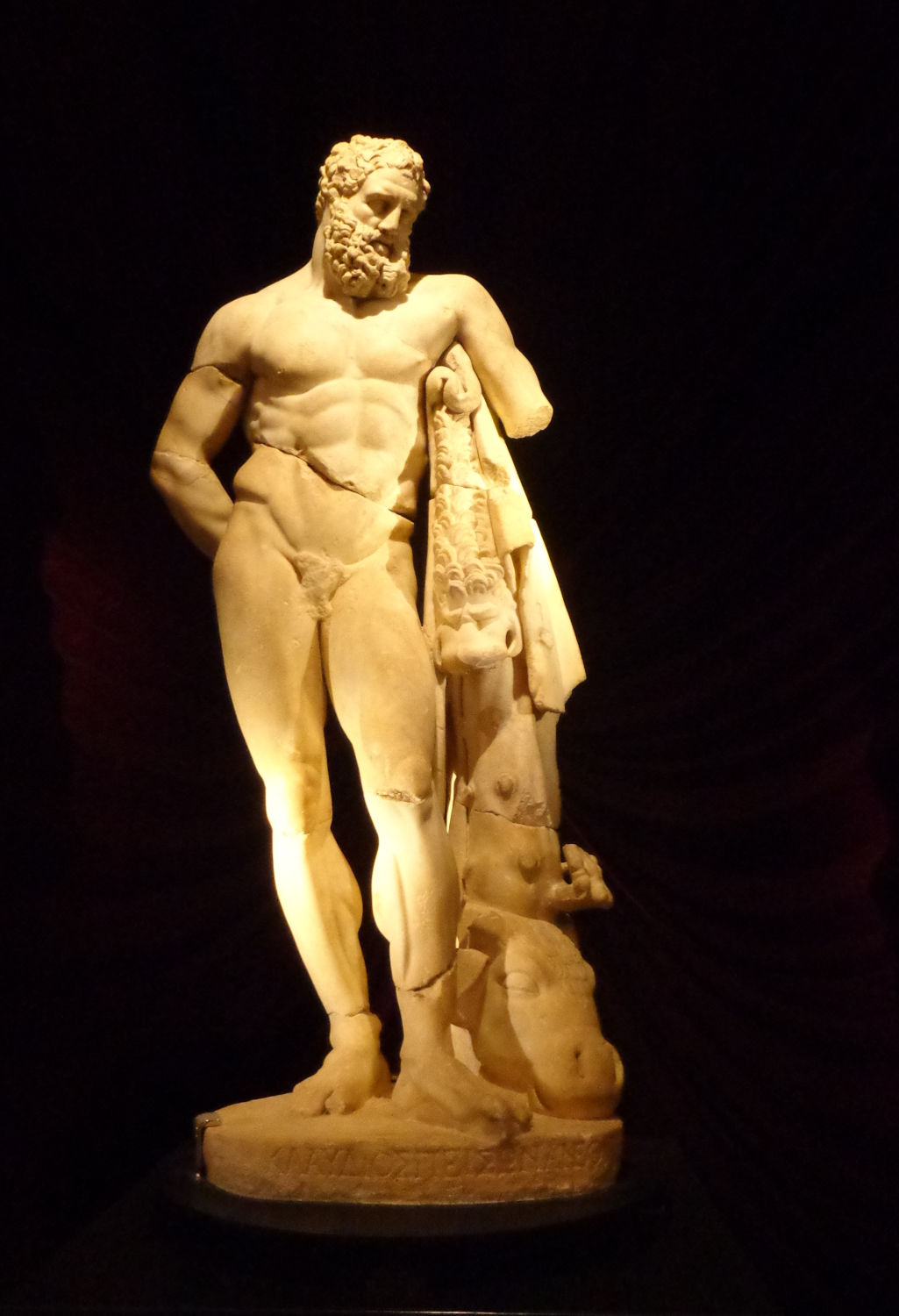 Heracles, Museo de Antalya