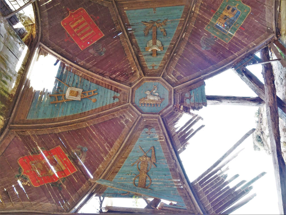 Estado de la cúpula de madera policromada | Foto: O.L.