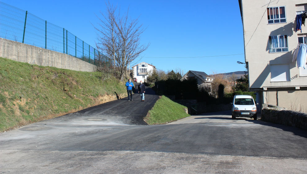 El Ayuntamiento renueva el asfaltado de las calles Polvorín y Sol y Nieve