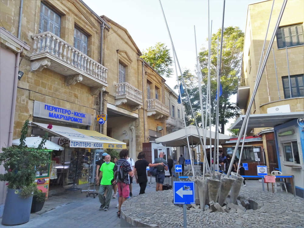 Un paso fronterizo en la Nicosia dividida | Foto: O.L.