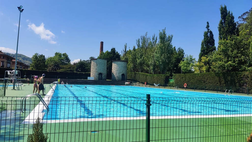 El PRC urge a Soberón a poner orden en el servicio de socorrismo de las piscinas