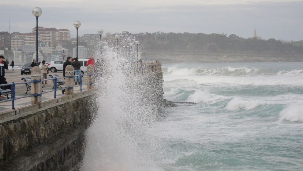Cantabria estará este viernes en riesgo importante por olas