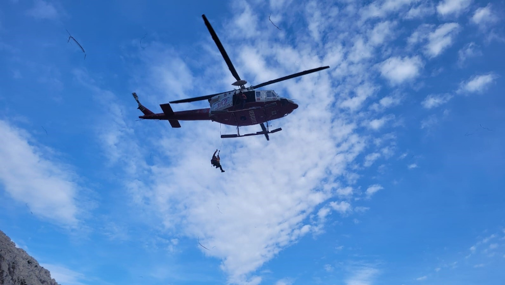 Muere una mujer tras caer desde una altura de 50 metros cuando realizaba una ruta en Arredondo