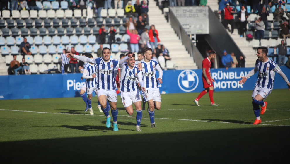 La Gimnástica logró un meritorio empate ante la SD Compostela