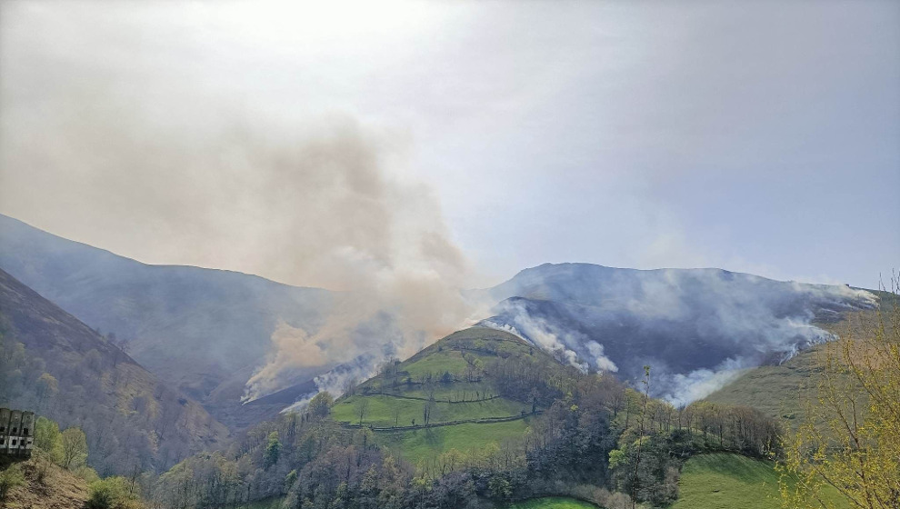 Arredondo y Carmona registran cuatro incendios forestales en Cantabria