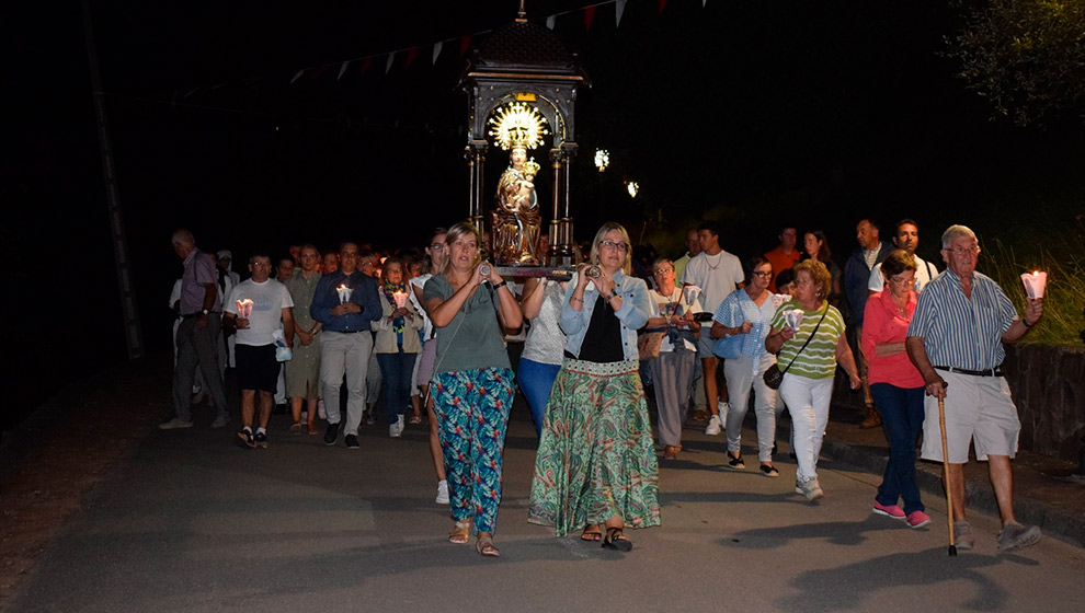 La Procesión de la Luz recorrerá las calles de Vioño la noche del viernes